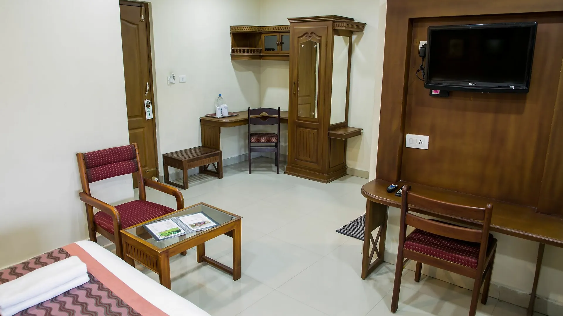 Le Celestium Hotel Munnar 4*,  India