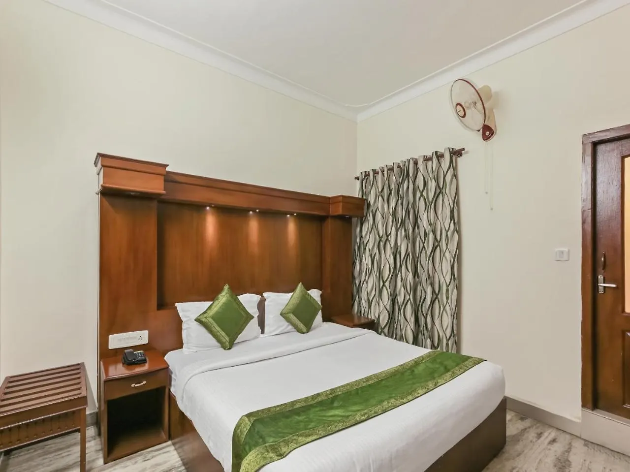 Le Celestium Hotel Munnar